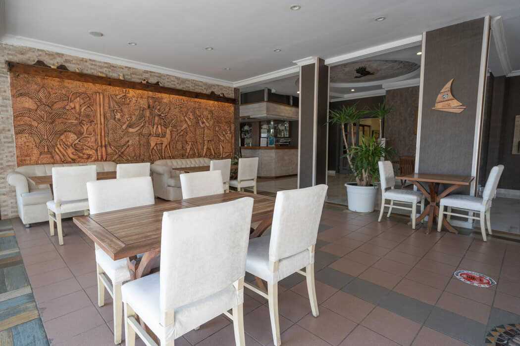 Romance Beach Hotel 4