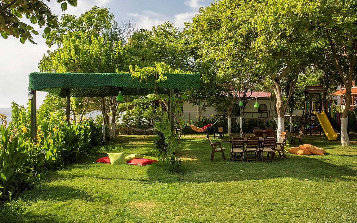 Troas Beach Hotel 2