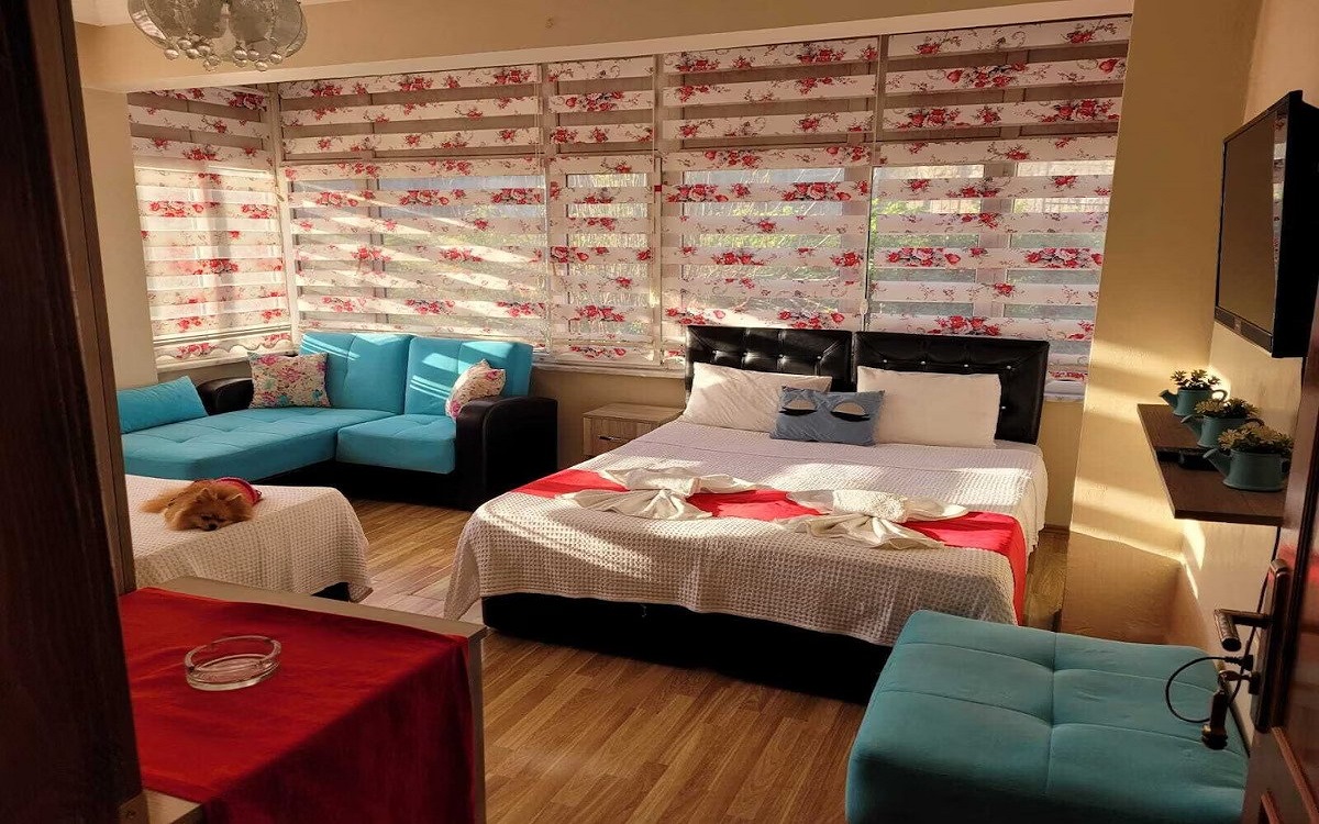 Kristal Otel Pansiyon 4