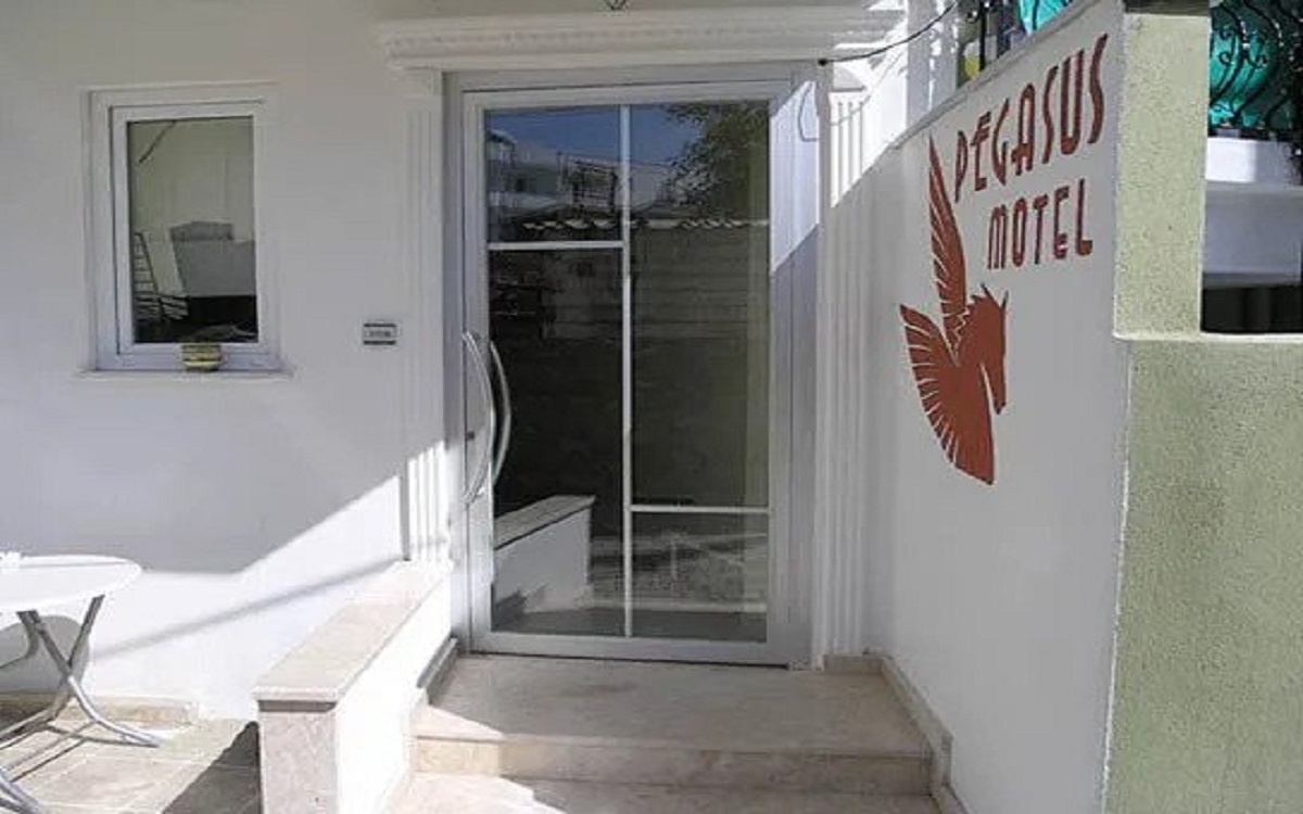 Pegasus Motel 1