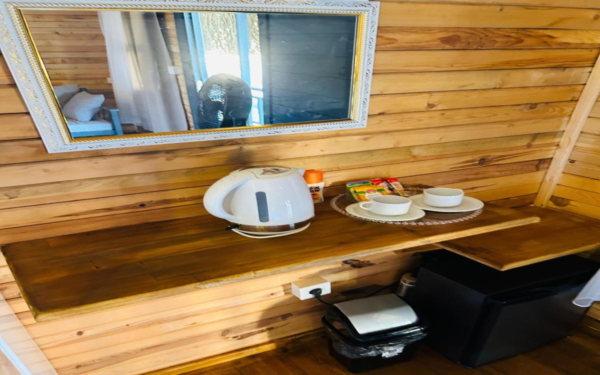 Pine Village Bungalows 4