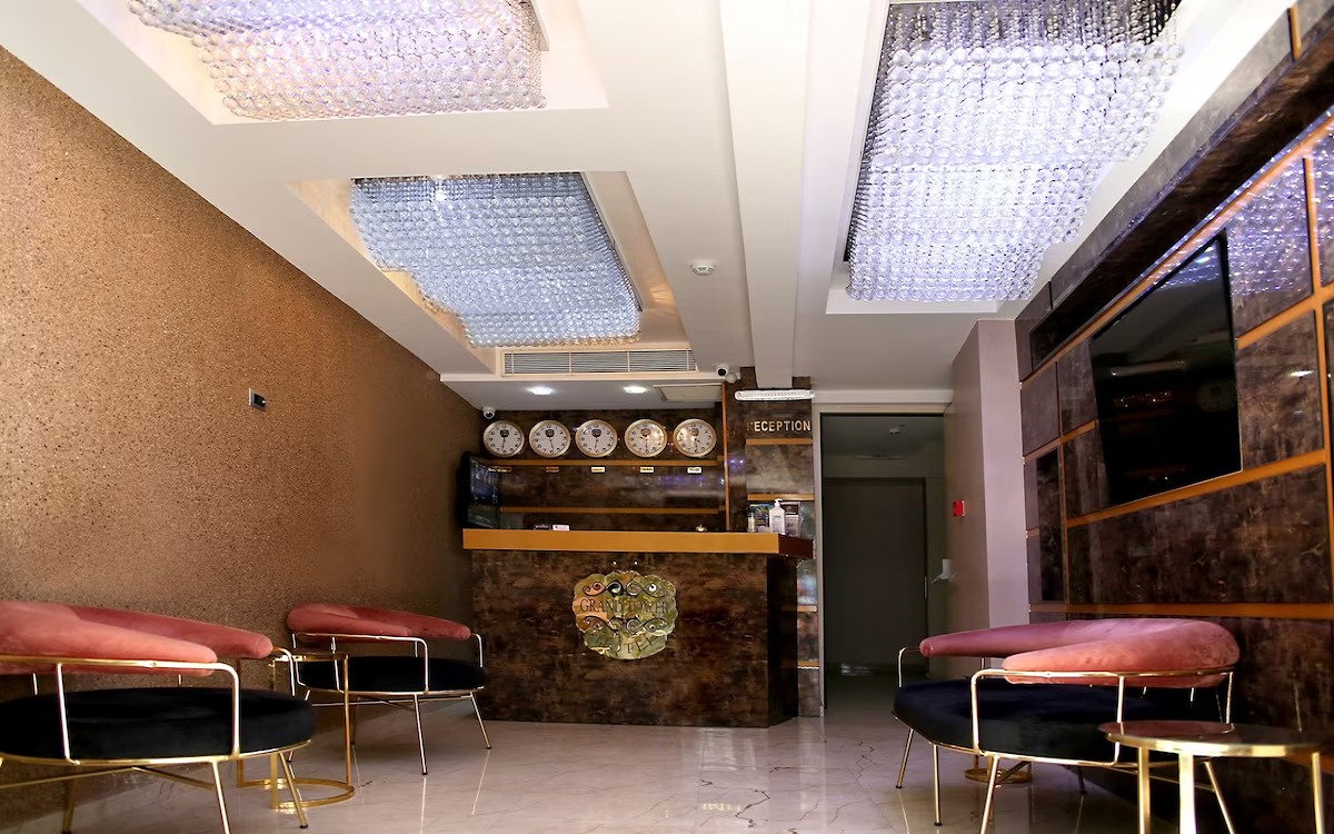The Grand Tower Hotel 1
