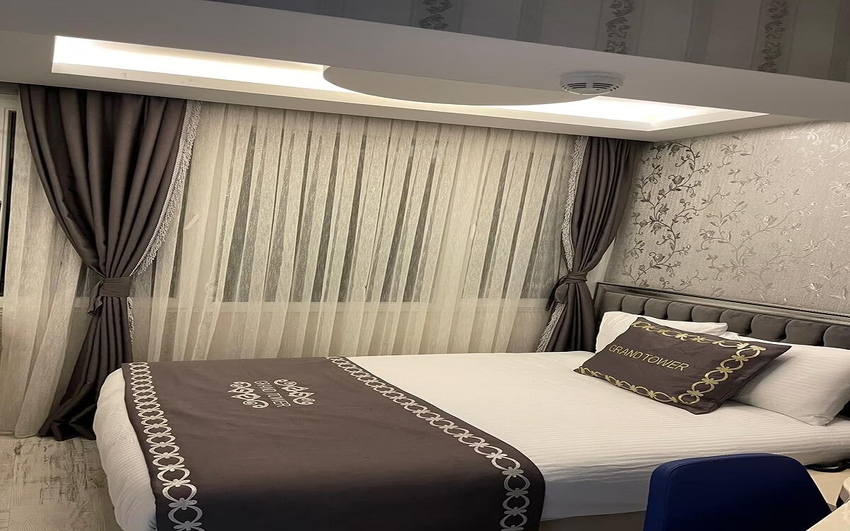 The Grand Tower Hotel 4