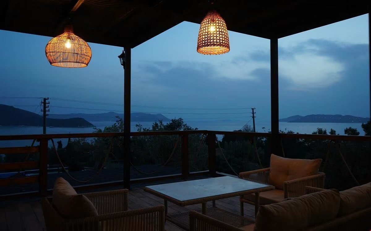 The Luxury Shelters 2