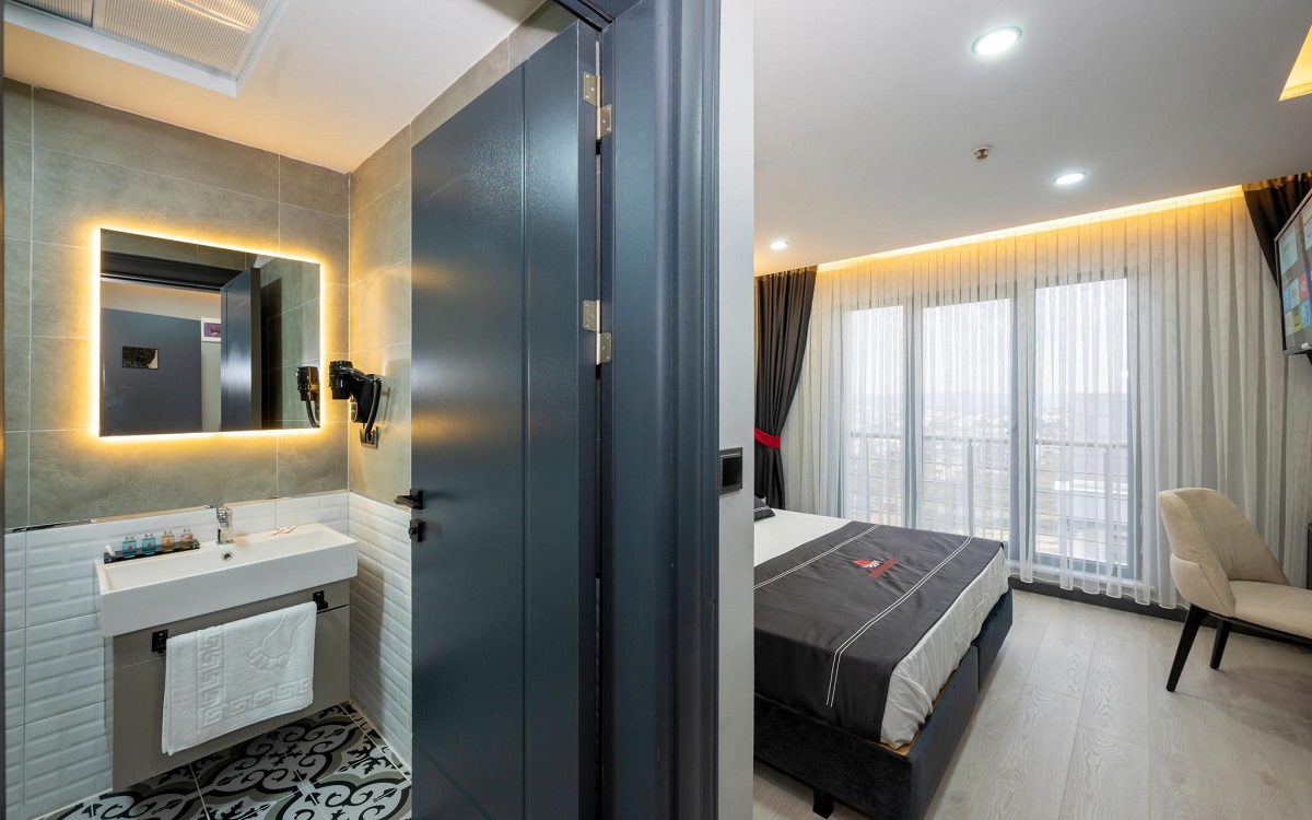 Intercity Airport Hotel 4