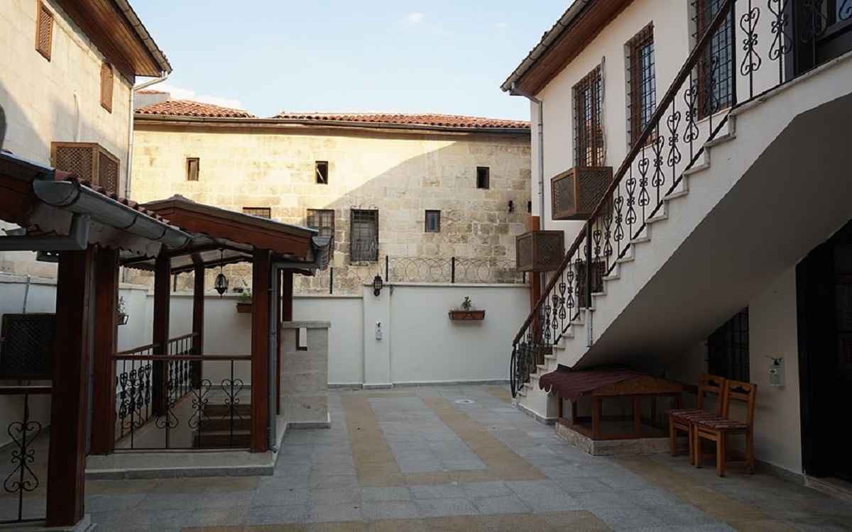 Beliz Hanım Konakları