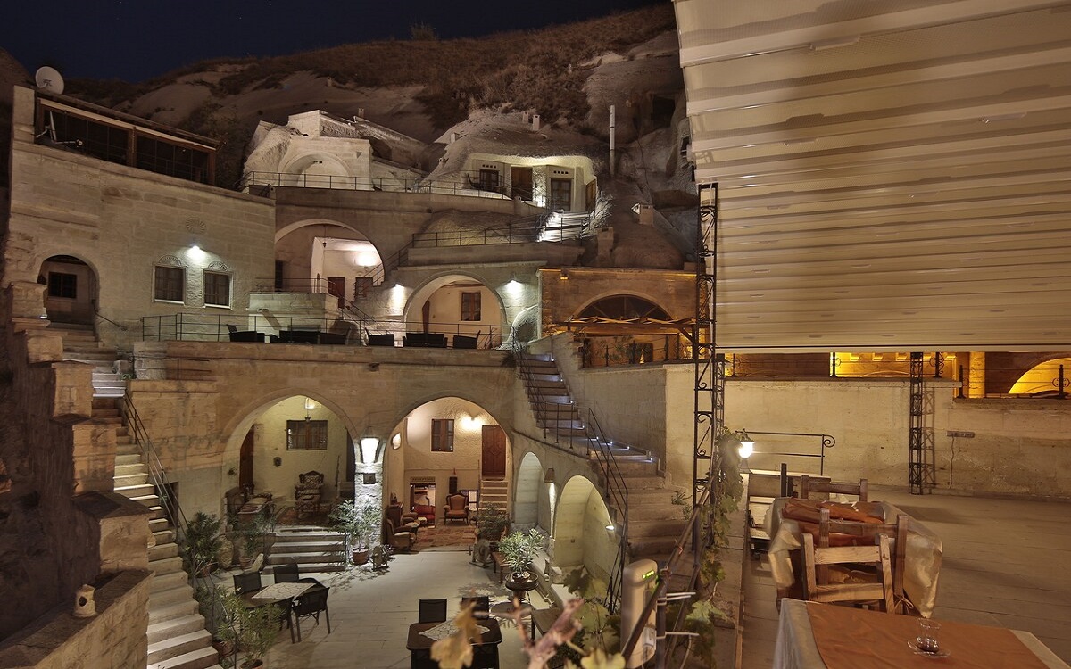 Vezir Cave Suites