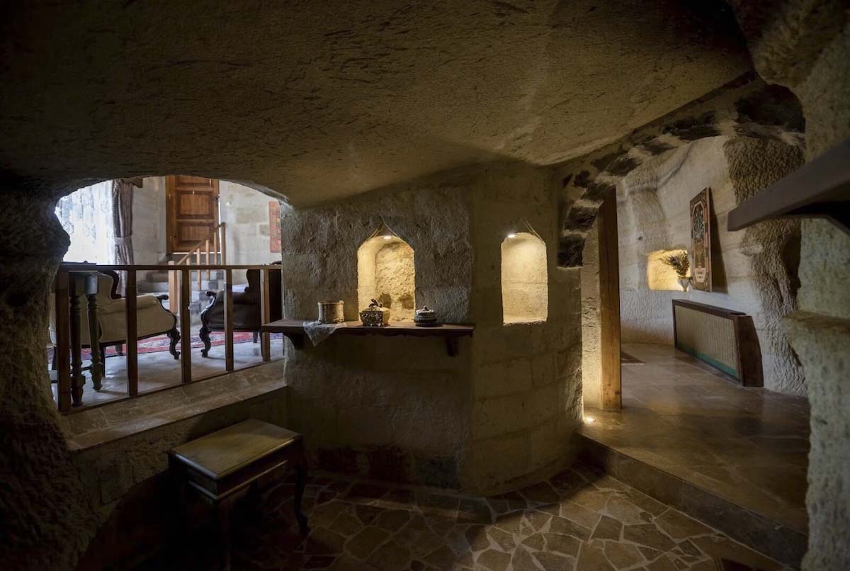 Sinasos Palace Cave Hotel 2