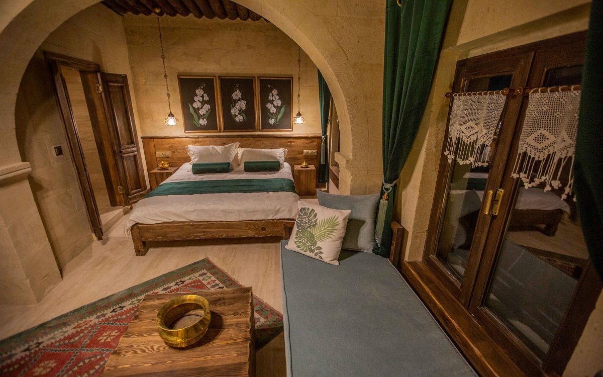 Maks Cave House 2