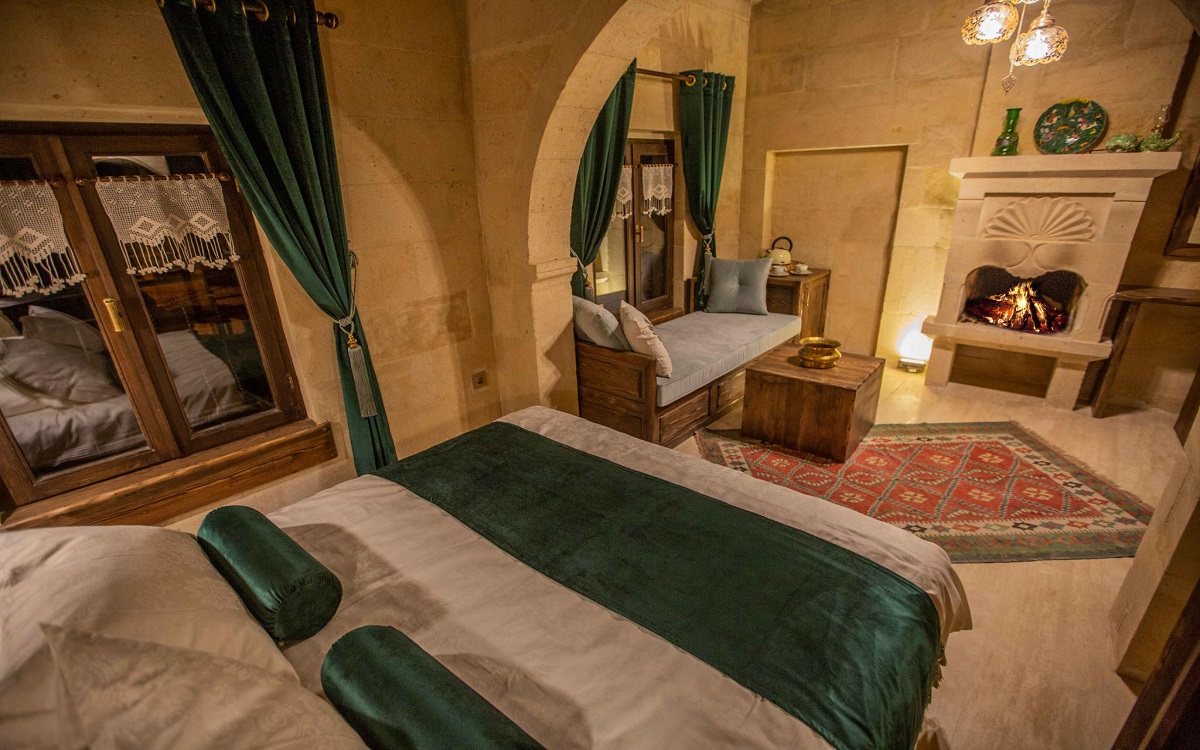 Maks Cave House 3