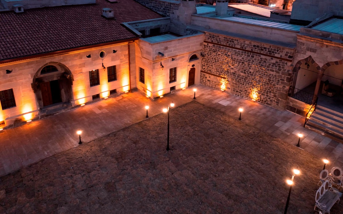 Kerem ile Aslı Hotel 1