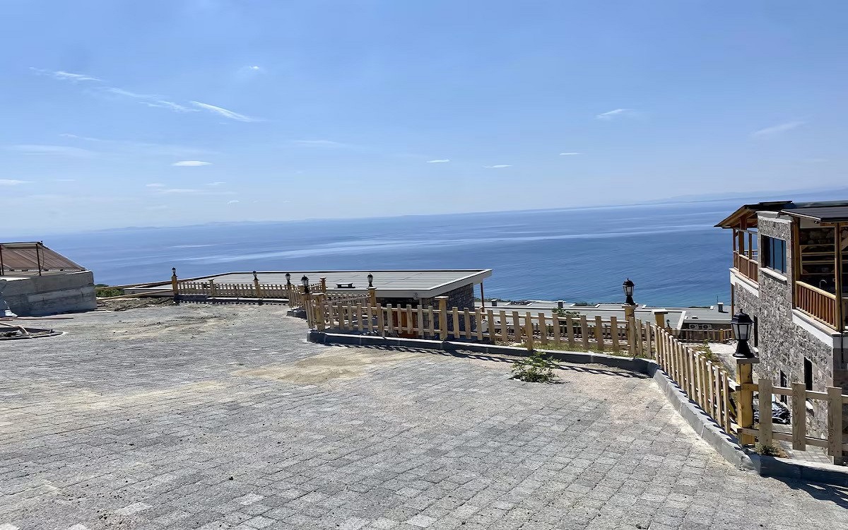 Karadut Tas Otel 1