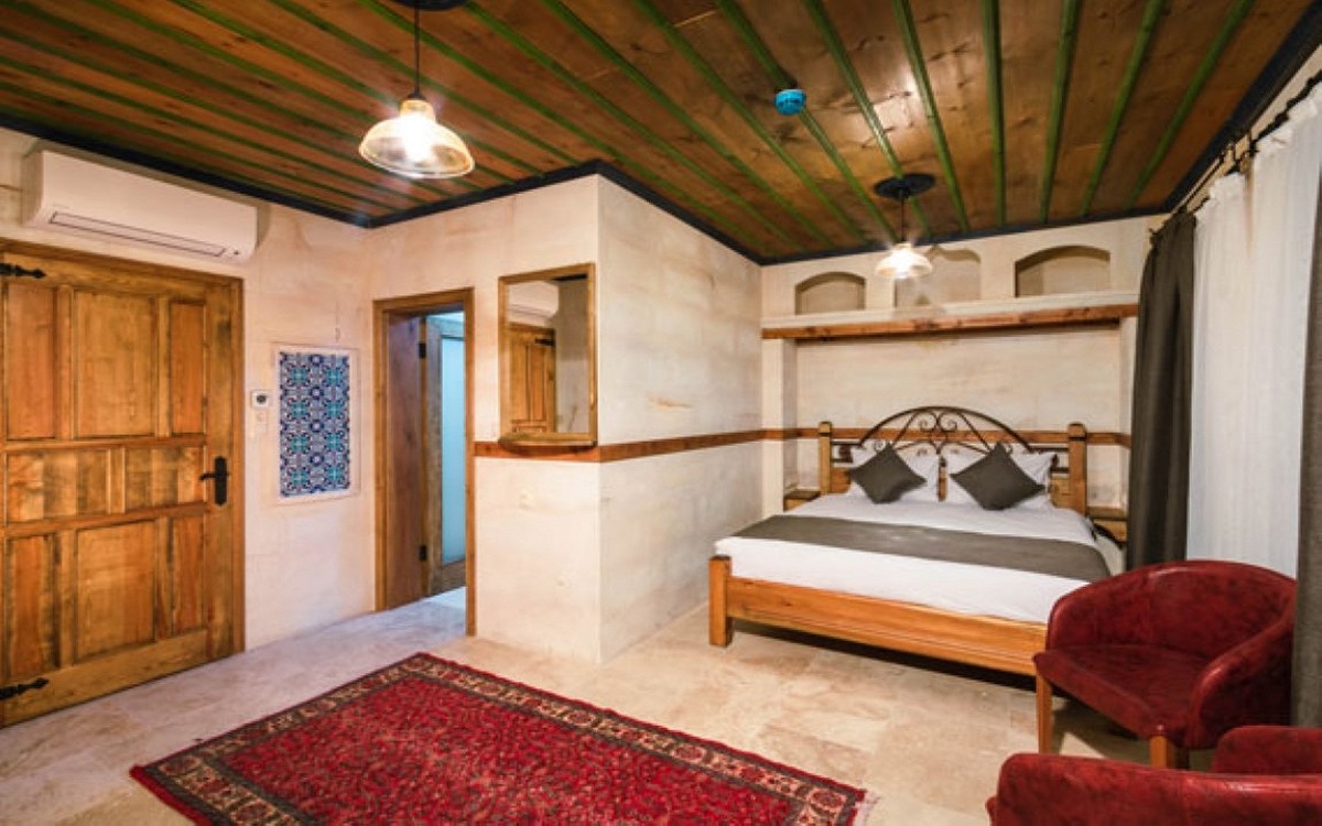 Sapphire Stone Hotel 4