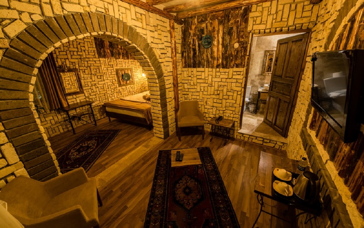 Elite Cave Suites 4