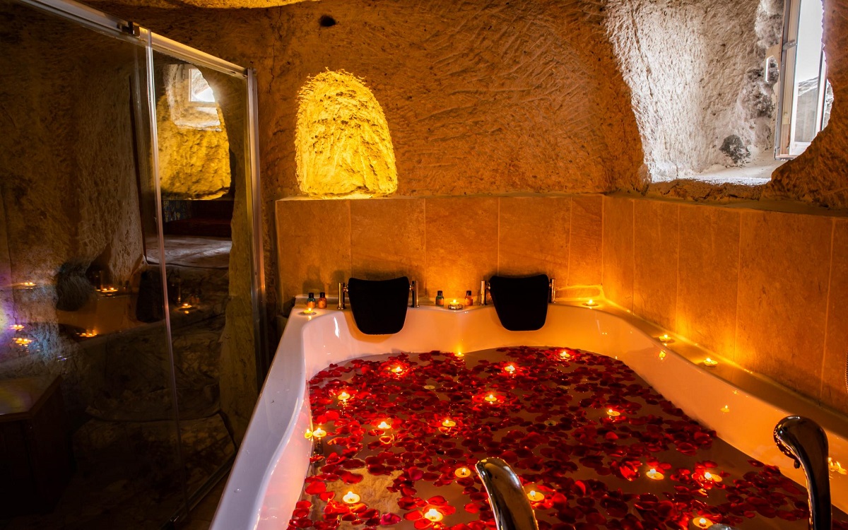 Unicorn Cave Hotel 3