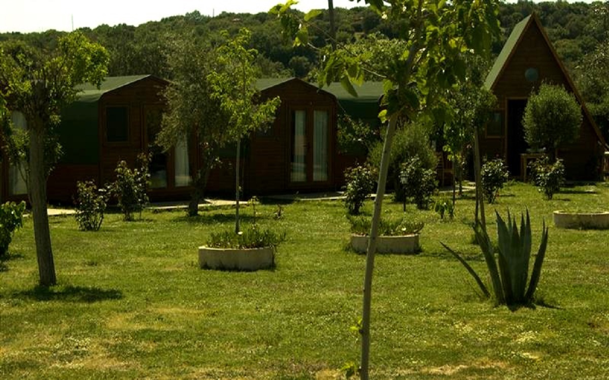 Metis Bungalov Restaurant 1