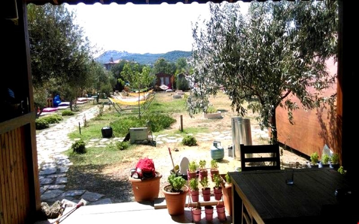 Metis Bungalov Restaurant 2
