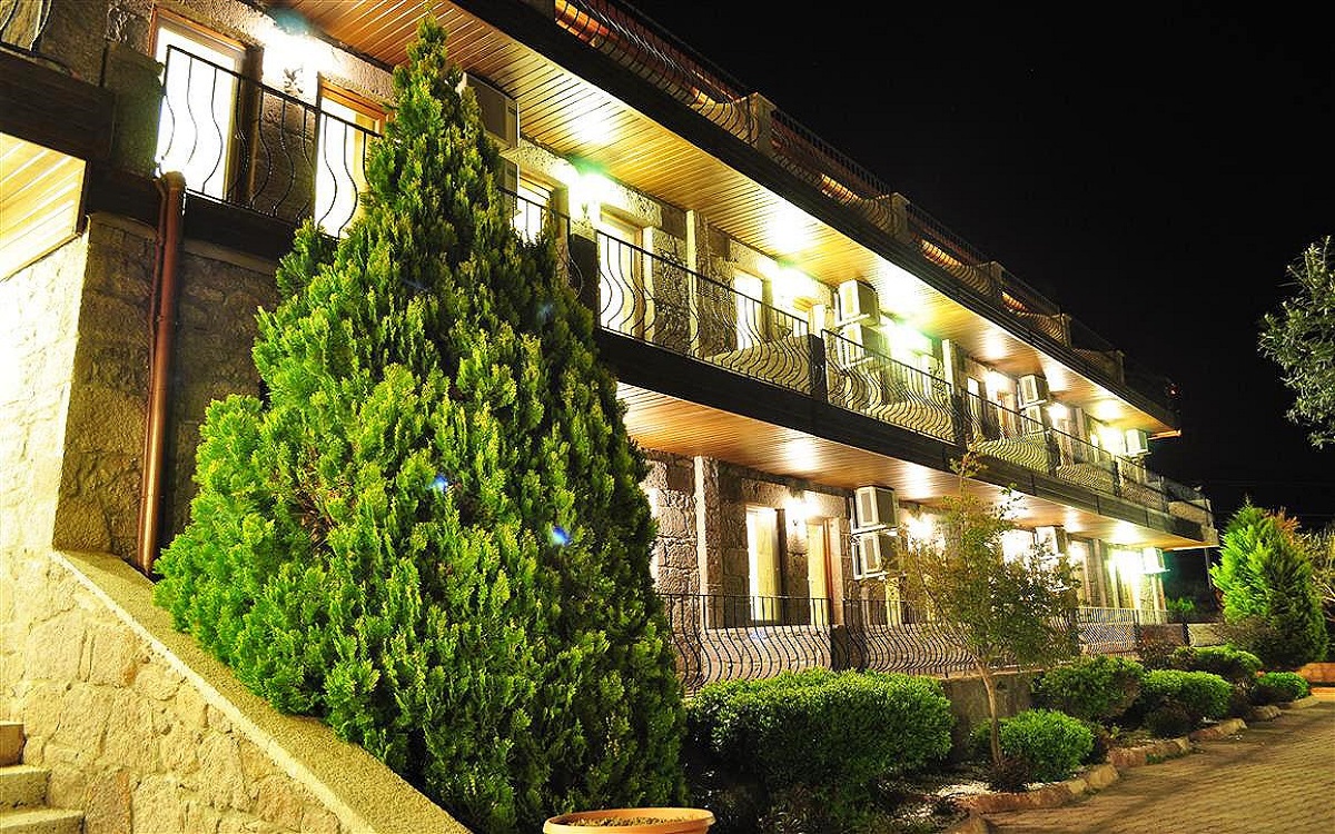 Assos Park Hotel 3