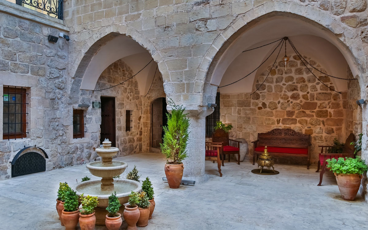 Mardius Tarihi Konak 4