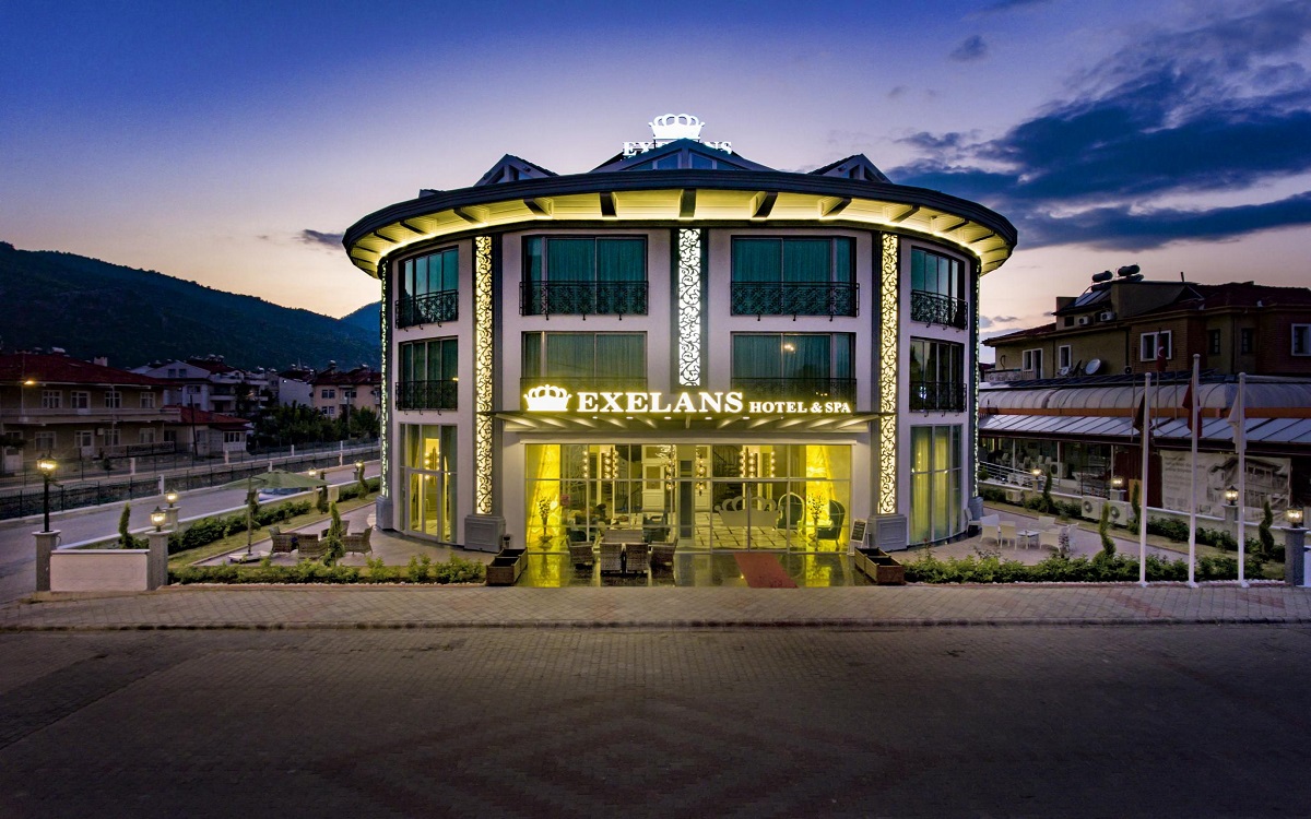 Exelans Hotel & Spa 1