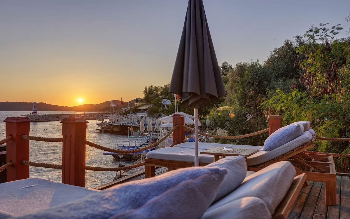 Sea View Hotel 4