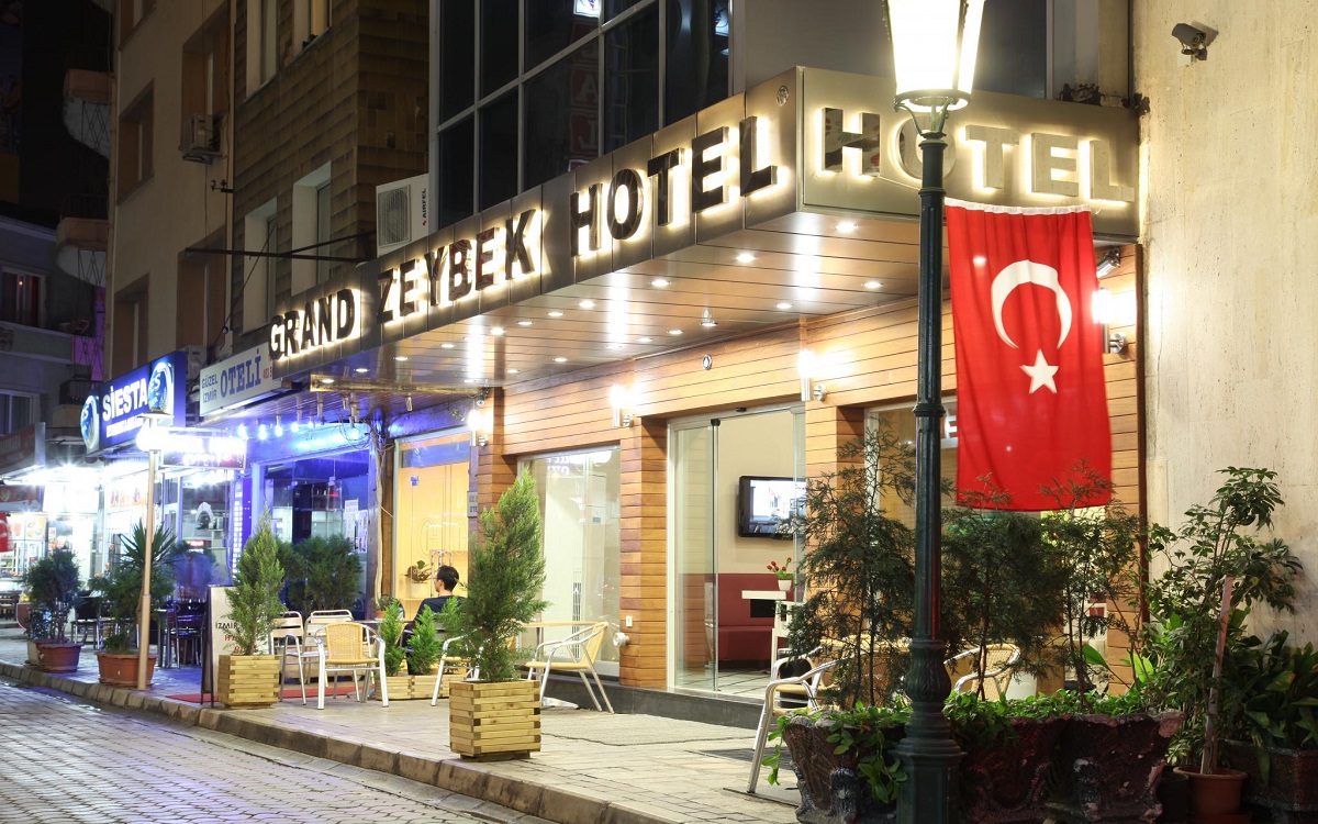 Grand Zeybek Hotel