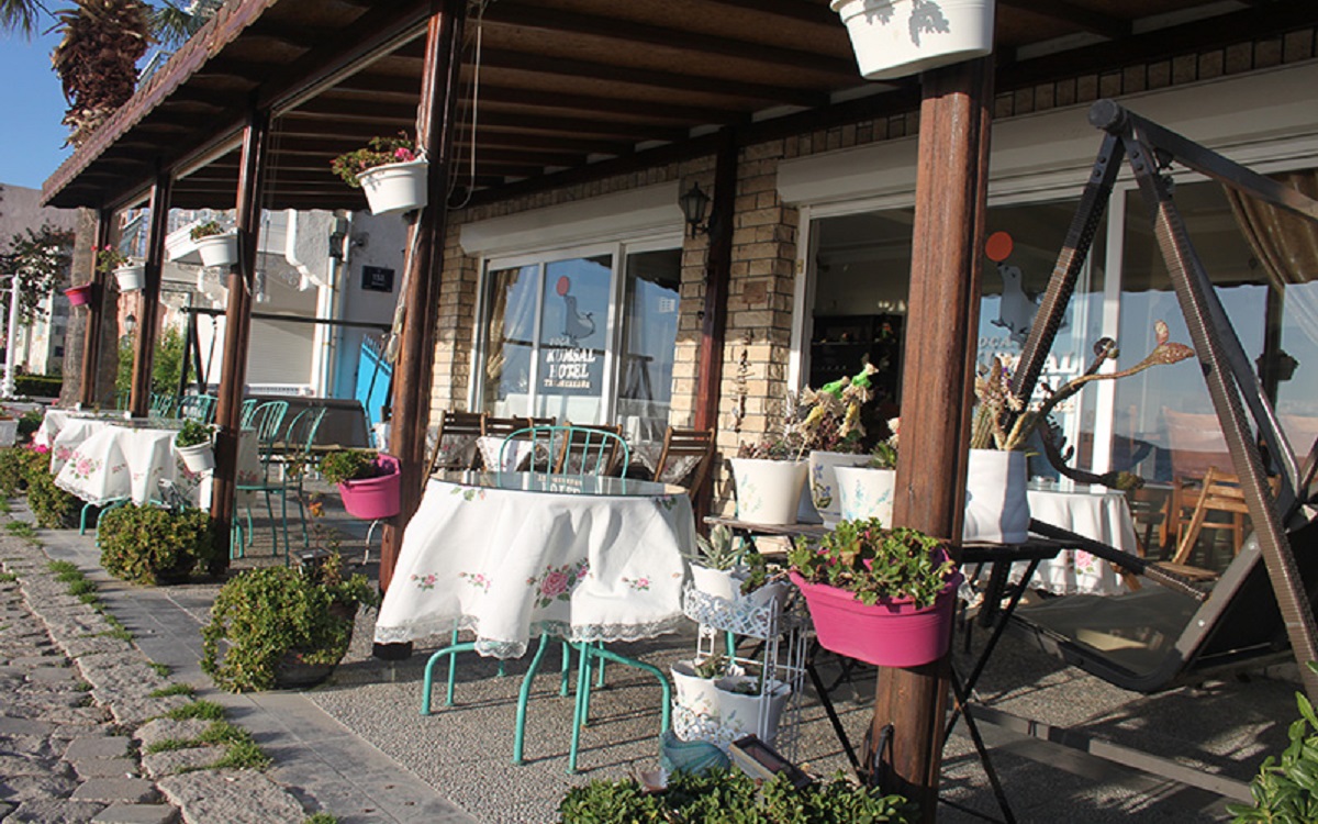 Foça Kumsal Hotel 1