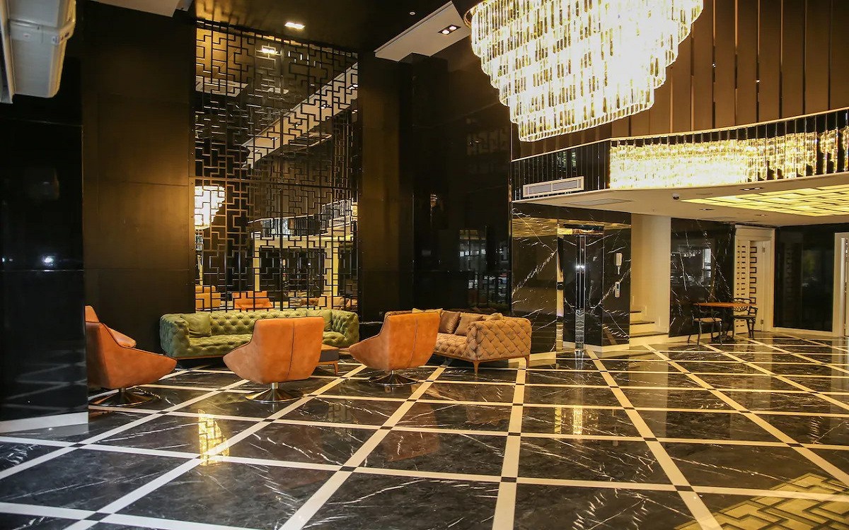 New Gate Hotel 2