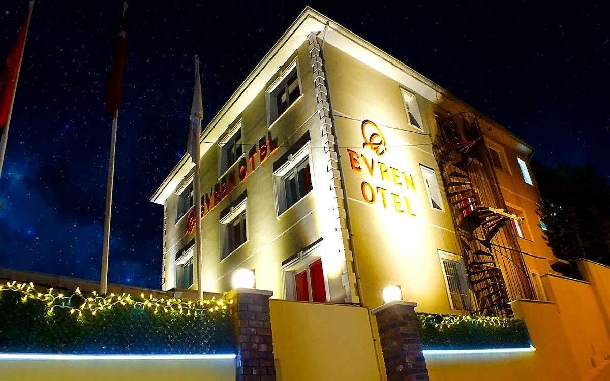 Otel Evren