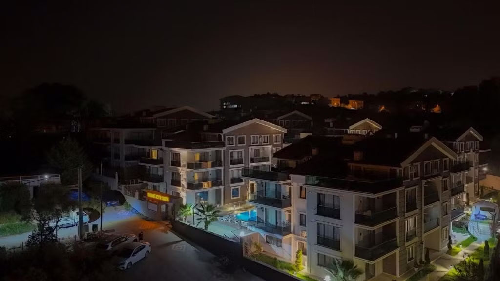 Flower City Suites 4