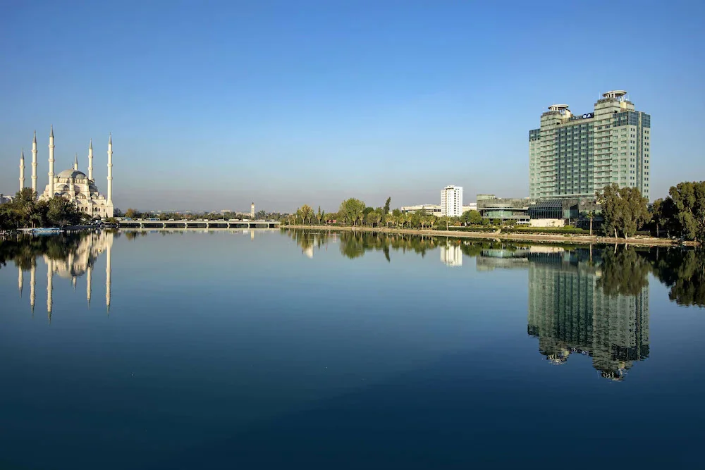 Adana HiltonSA 3