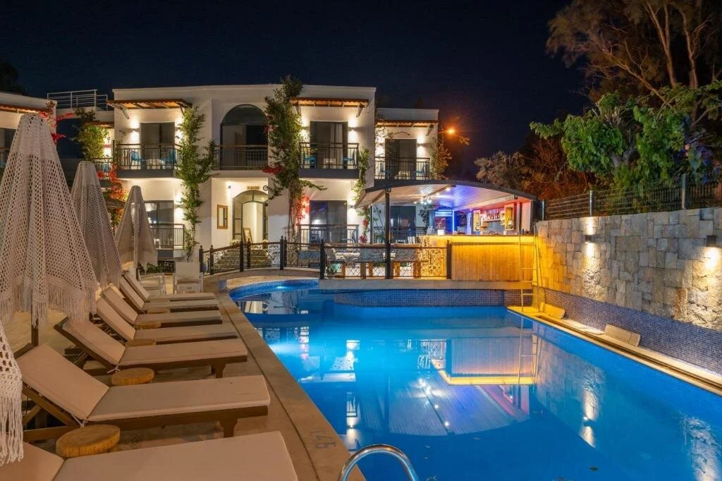 Orion Hotel Bitez 4