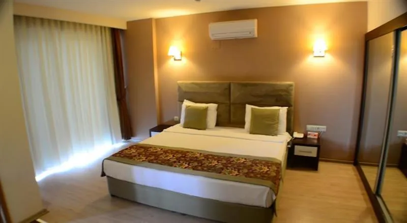 The Gap Hotel Kuşadası 3