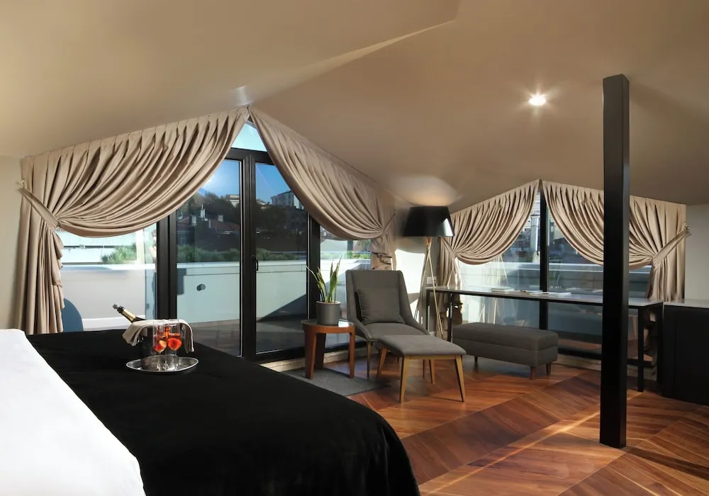 39 Kalamış Marina Hotel 4