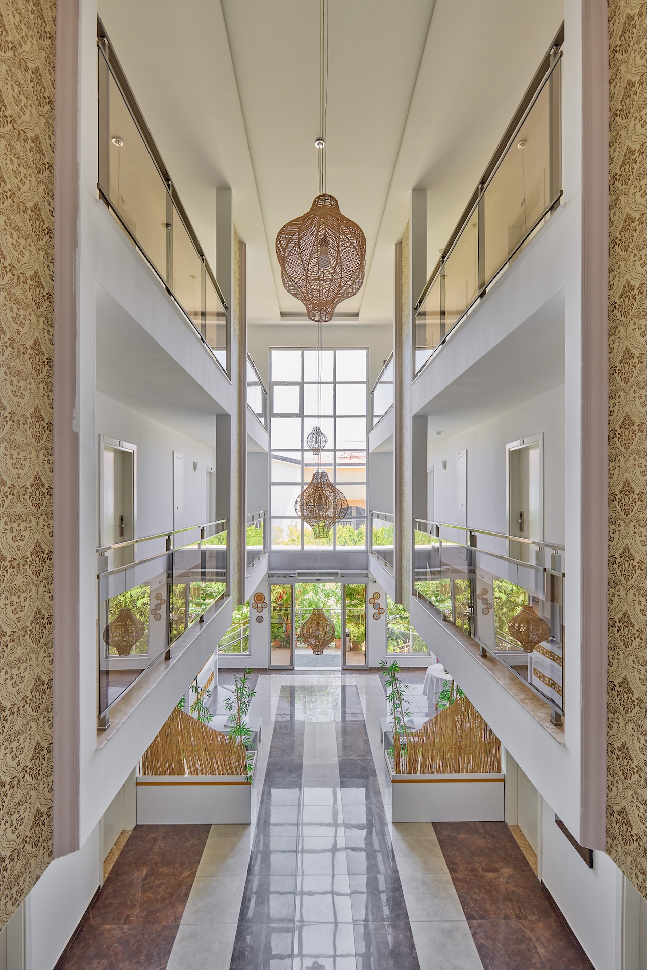 A Hotel Side 2